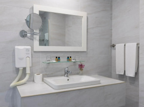 New Famagusta Hotel&Suites