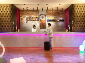 the youniQ Hotel