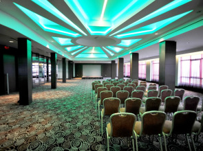 Celik Palace Hotel Convention Center & Thermal SPA