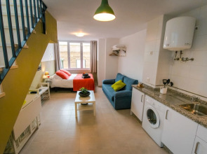 Holidays2Malaga Juan de Mena Apartments