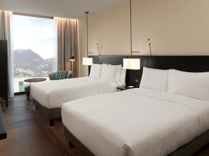 Отель Hilton Lake Como