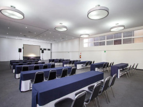 Hotel El Ejecutivo by Reforma Avenue