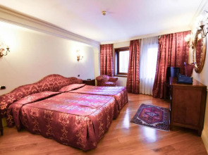 Torre dell'Orologio Suites