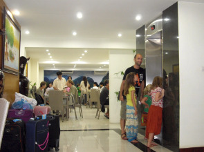 Queen Hotel Ninh Binh