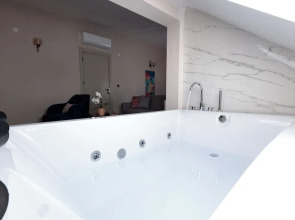 Livia Luxury Apart Hotel