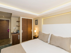 Aston Hotel Taksim