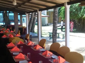 Green Shadows Beach Hotel