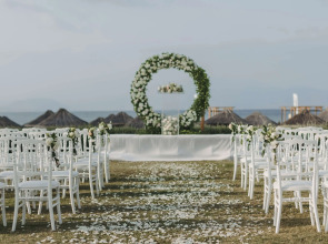 Radisson Blu Resort & Spa, Cesme