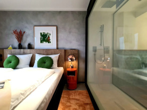 KONCEPT Hotel International