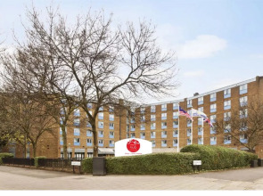 Waterloo Hub Hotel & Suites