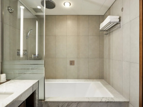 Lotte City Hotel Gimpo Airport