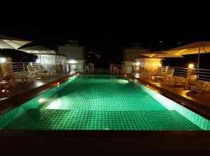 Sharaya Patong Hotel