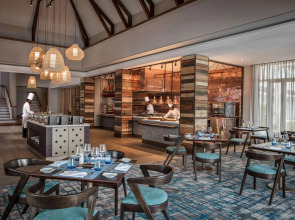 Le Suffren Hotel & Marina