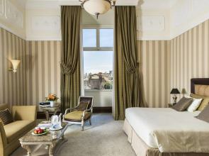 Anantara Palazzo Naiadi Rome Hotel