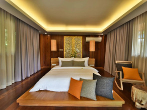 The Nine Thipthara Klongson Resort