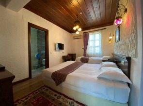 Cicerone Lodge Hotel