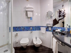 Отель Holiday Inn Bologna Fiera