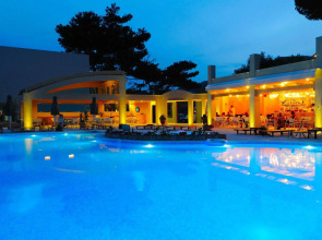 Akrotiri Beach Resort Hotel - Adults friendly