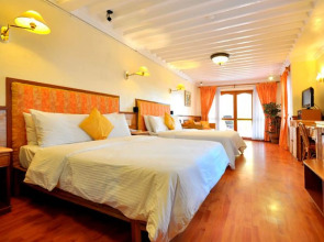 Red Coconut Beach Hotel