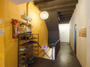 Cocoa Mews Cafe & Homestay - Hostel