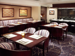 Radisson Blu Hotel, Dubai Deira Creek