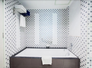 Karon Sea Sands Resort