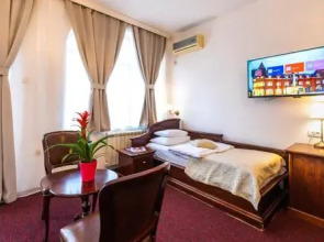 Garni Hotel Royal Crown