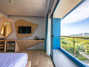 Golden Paradise Hotel