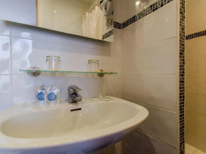 Hôtel Arc Porte D'Orleans