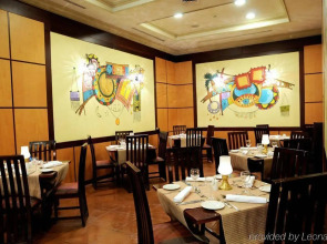 Grand Pyramids Hotel