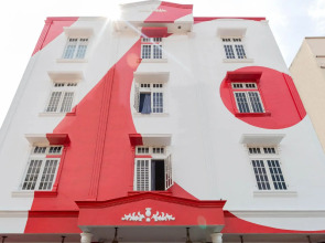 OYO 1111 Pasar Baru Inn