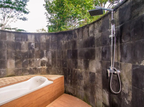 Puri Saron Hotel Madangan