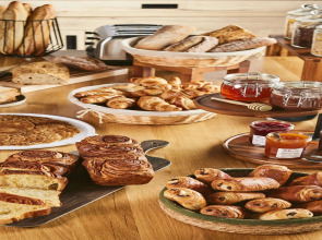 Hôtel Restaurant Campanile Paris 19 - La Villette