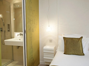 Hotel Elysée Secret