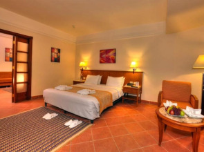 Charmillion Gardens Aquapark