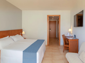 RH Ifach Family Hotel