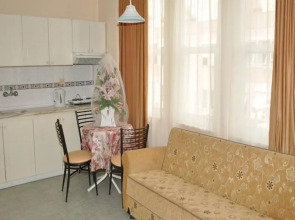 Kleopatra South Star Apart