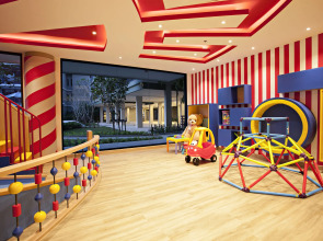 Le Meridien Khao Lak Resort & Spa