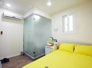 24 Guesthouse Myeongdong Avenue