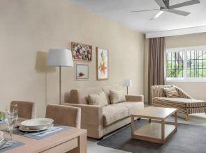 Royal Oasis Club at Pueblo Quinta