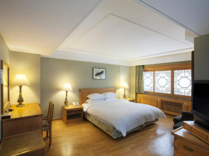 Commodore Hotel Busan