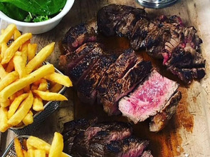 Hotel de Bourgtheroulde, Autograph Collection