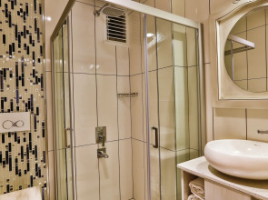 Отель Linda Beach