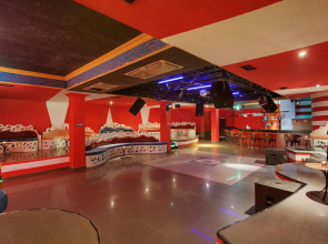 Larissa Sultan's Beach