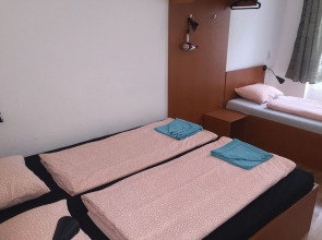 Omega Guesthouse Budapest