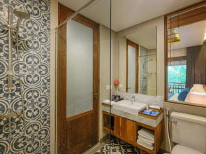 Sagara Candidasa by AHM