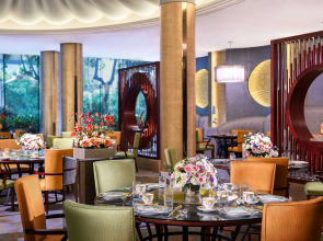 Lakeview Xuanwu Hotel