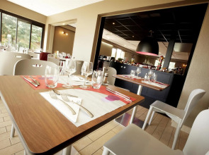 Greet Hotel Angouleme