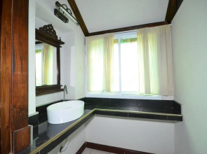 Tony's Place Beds and Breakfast