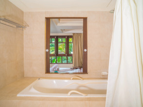 Samui Sense Beach Resort